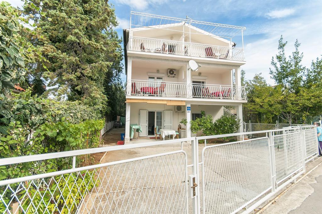 Apartments Luca روغوزنيكا المظهر الخارجي الصورة